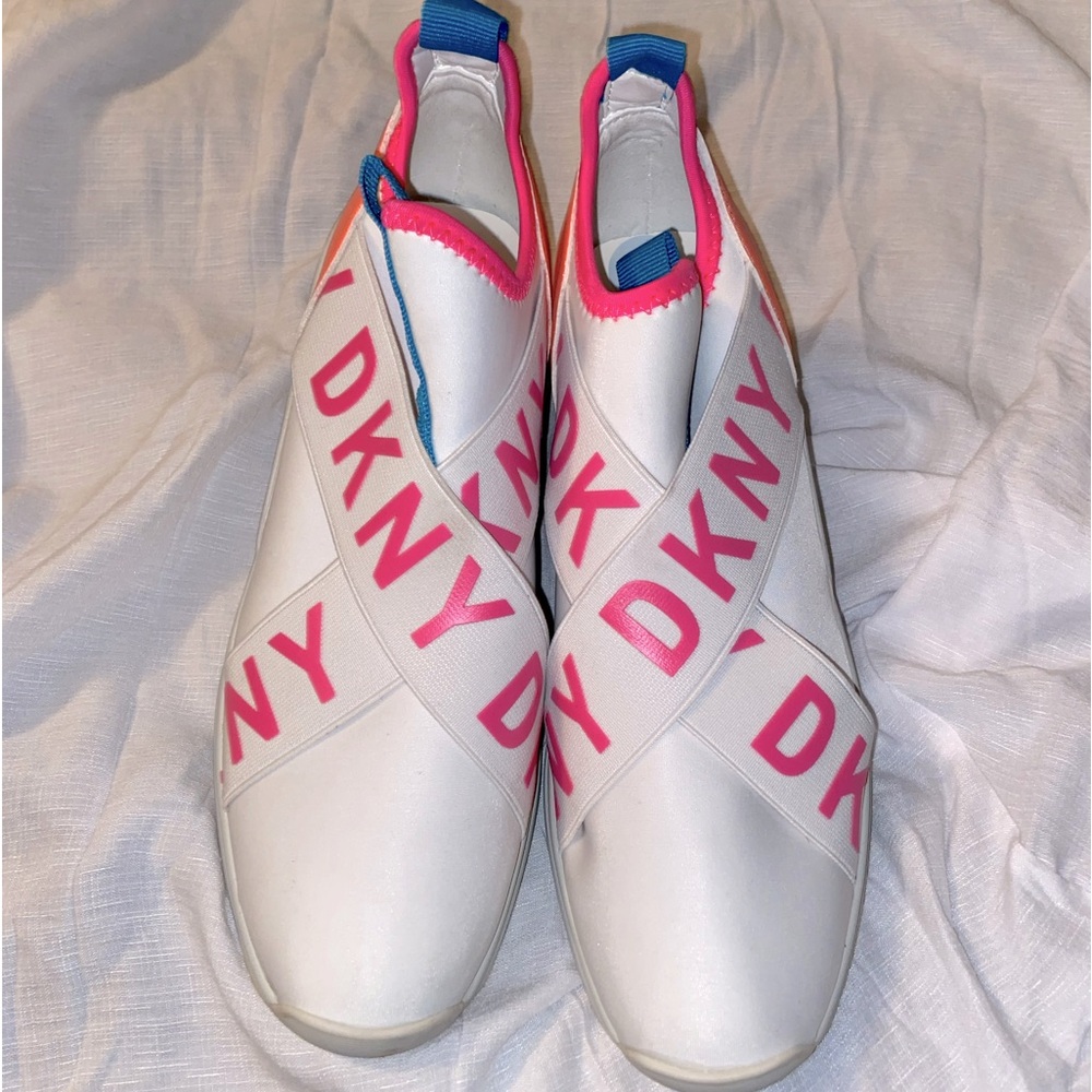 DKNY vibrant wedge casual slip on sneakers